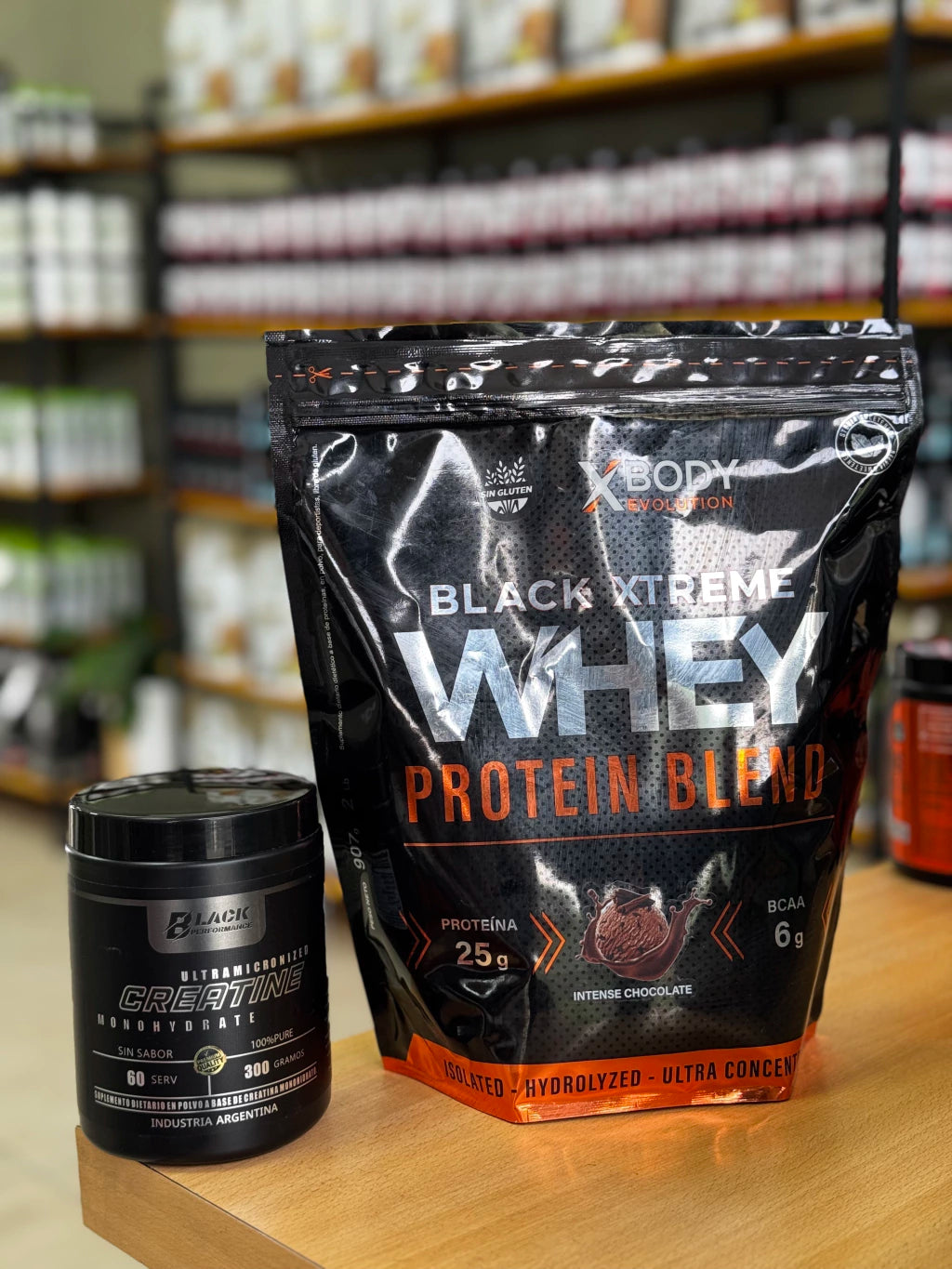 Combo Proteína 908 grs X-Body y Creatina 300 Grs Black Performance
