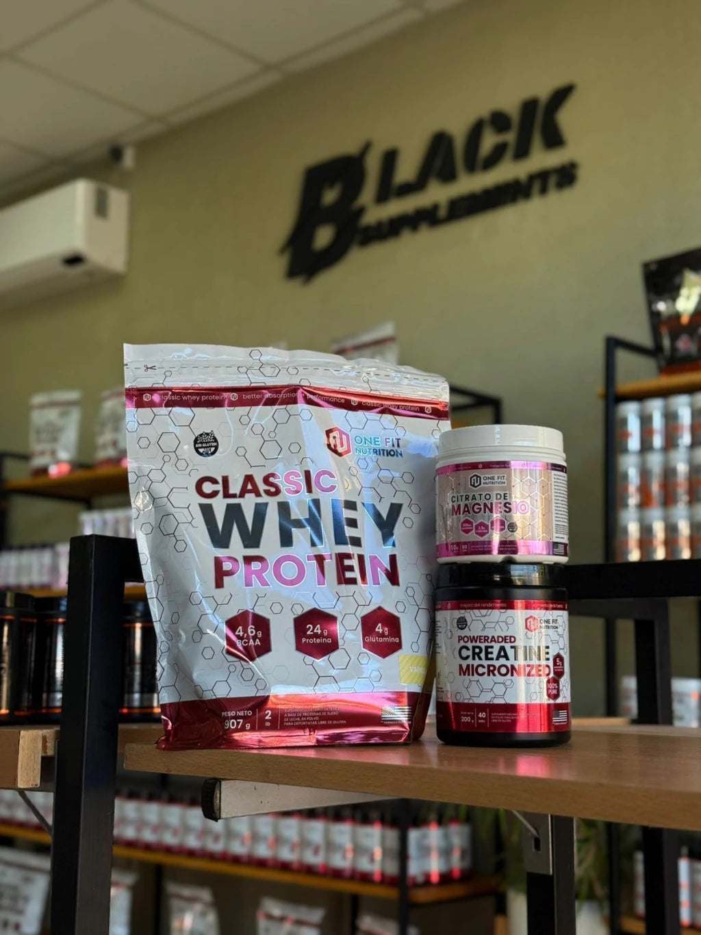 Combo Whey Protein 2 lb + Creatina 200 Grs One Fit (Magnesio de regalo)